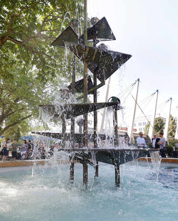 Klapperbrunnen am Omnibusbahnhof