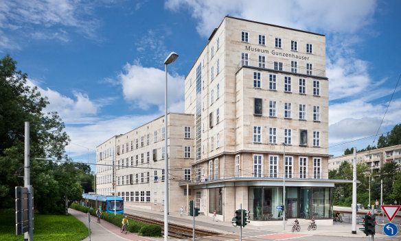 Fassade bei Tag