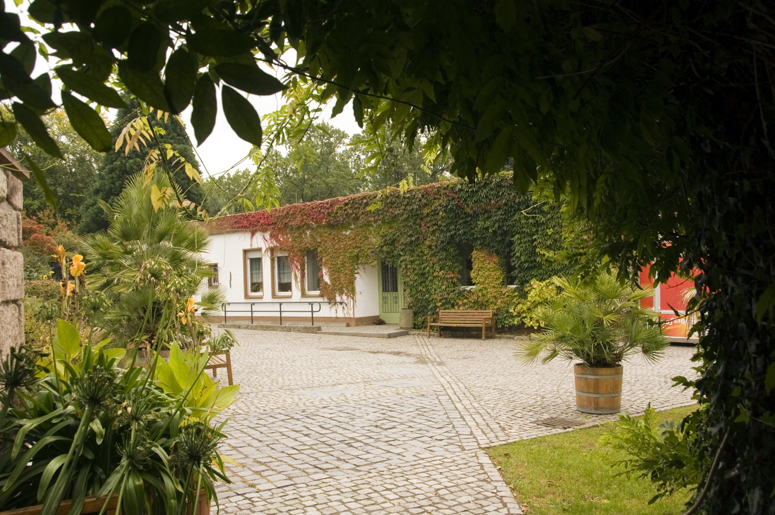 Hauptgebäude im Botanischen Garten