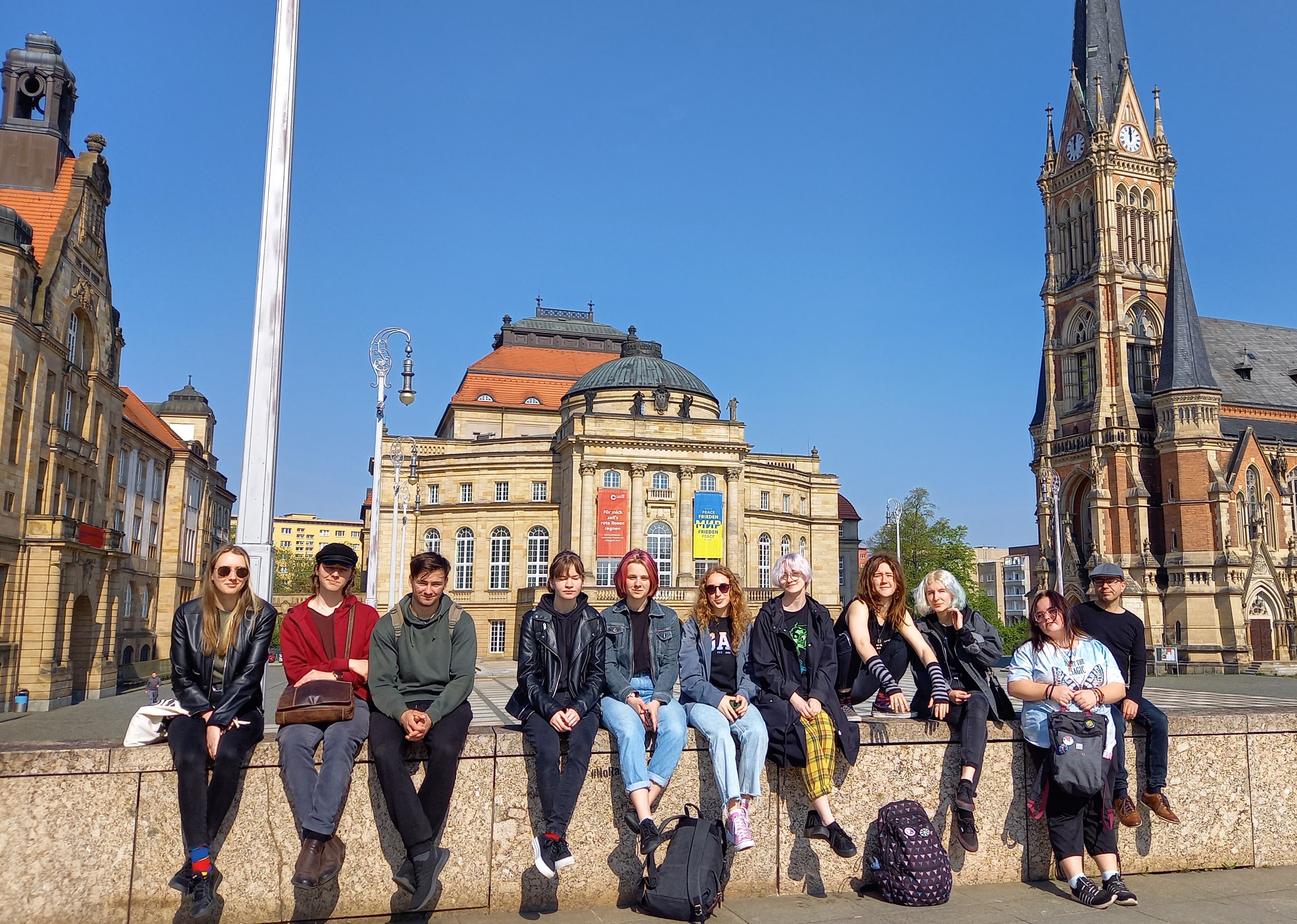 Teilnehmende aus Opava erkunden die Stadt.