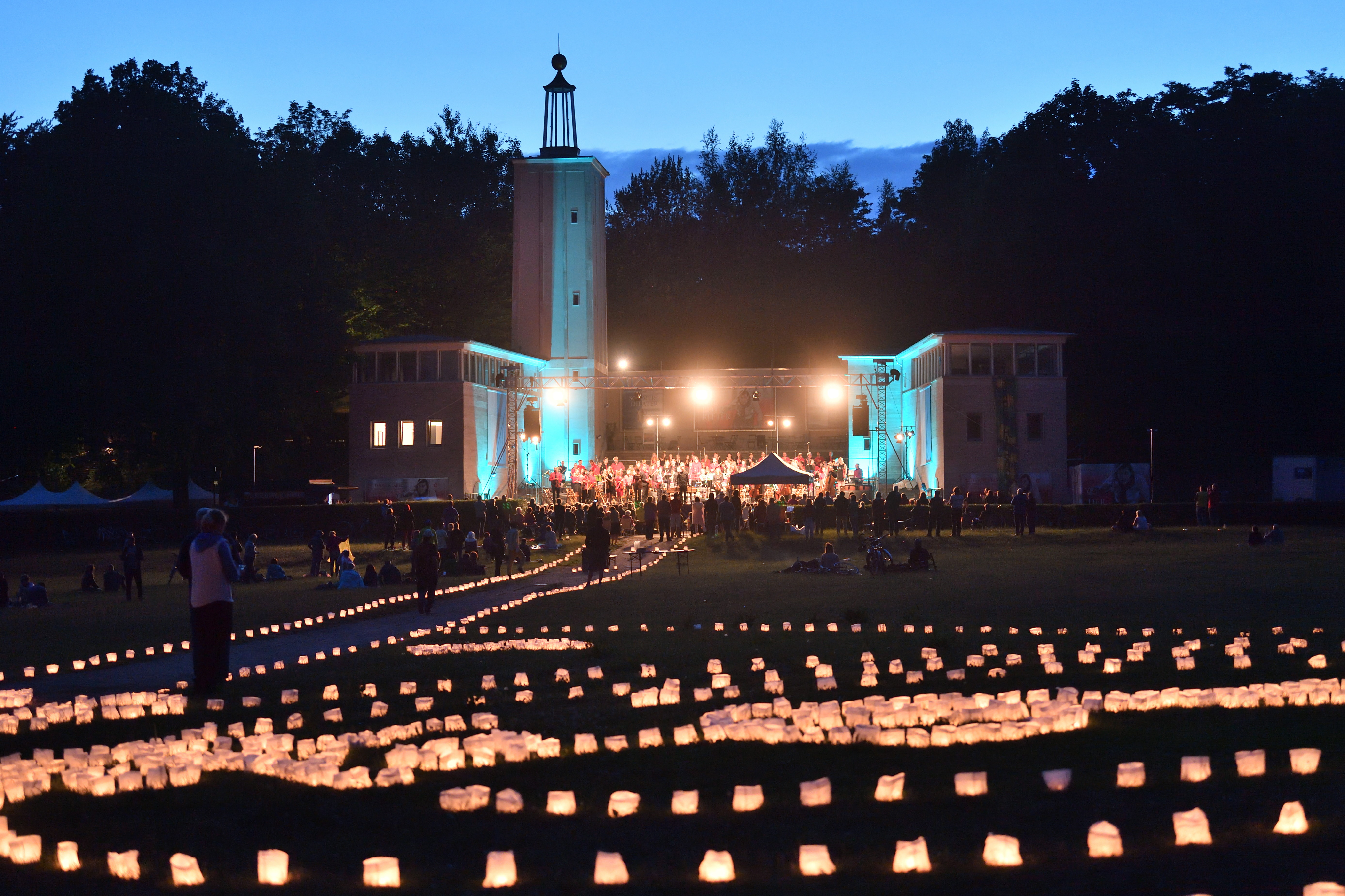 Das Lichterlabyrinth steht symbolisch für das Leben und den Frieden. 