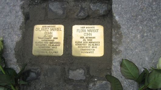 Stolpersteine Dr. Fritz Gabriel und Flora Margot Cohn