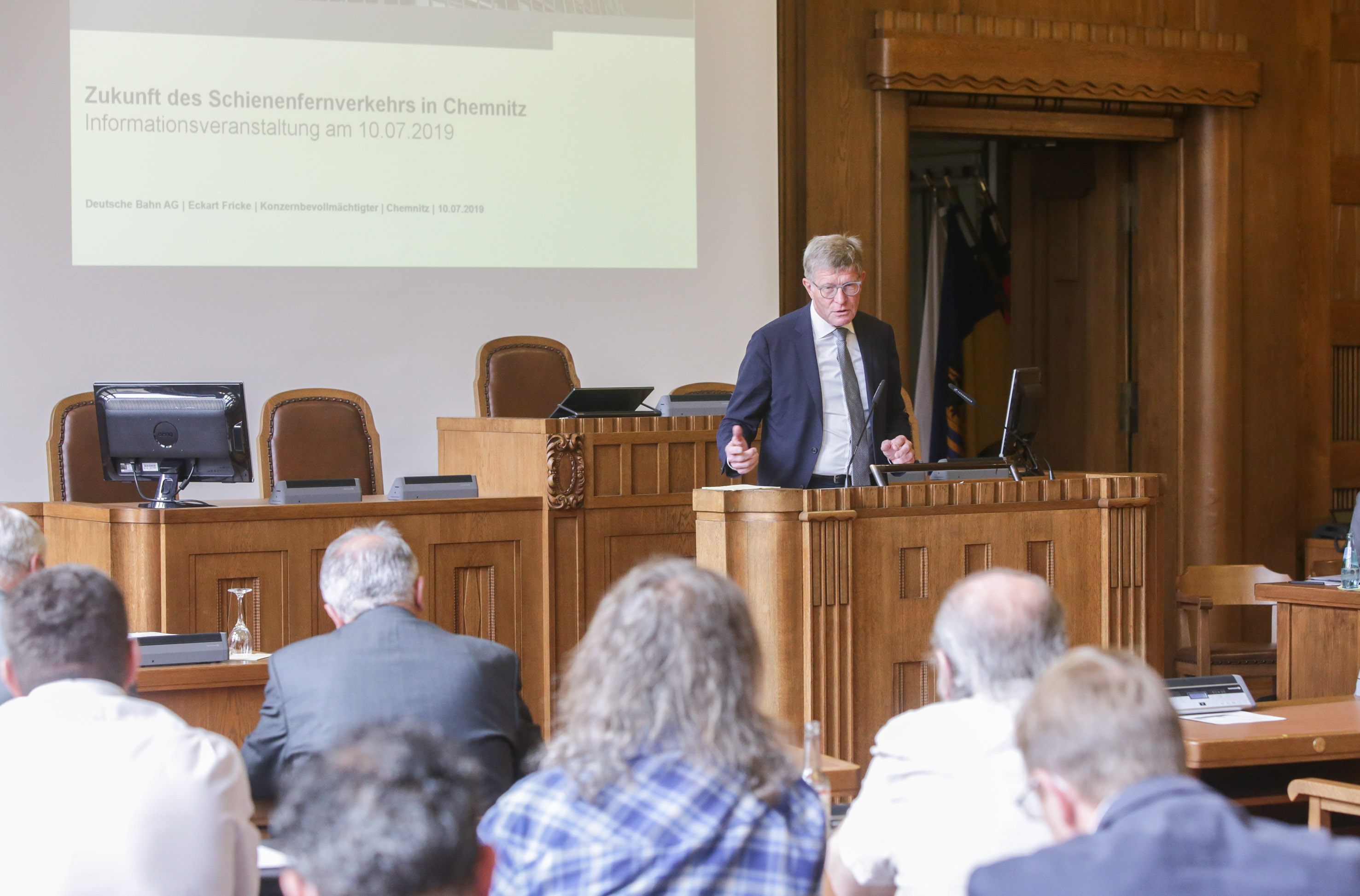 Informationsveranstaltung im Stadtverordnetensaal zur Fernbahnanbindung am 10. Juli 2019