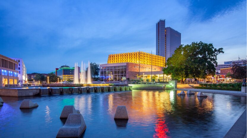 Chemnitz City mit Stadthalle